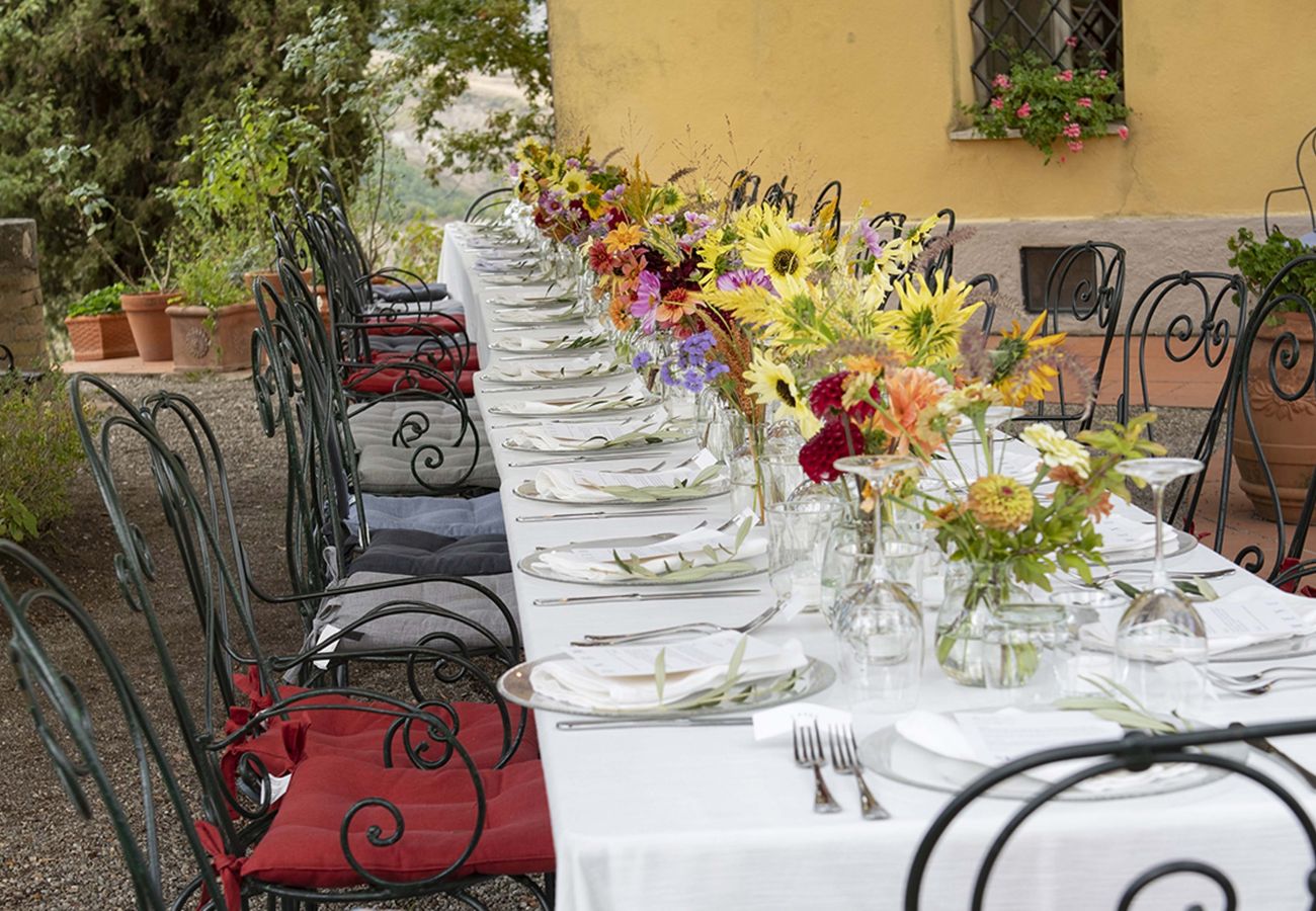 Villa in Radicofani - AMORE RENTALS - Villa Il Giardino with Private Swimming Pool, Garden, Ideal for Weddings