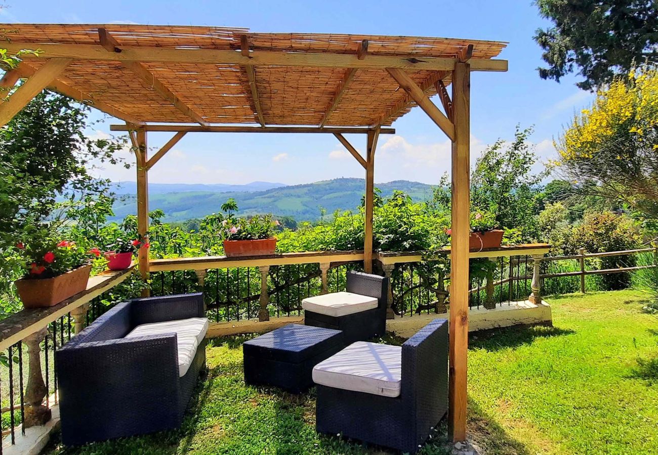 Villa in Radicofani - AMORE RENTALS - Villa Il Giardino with Private Swimming Pool, Garden, Ideal for Weddings