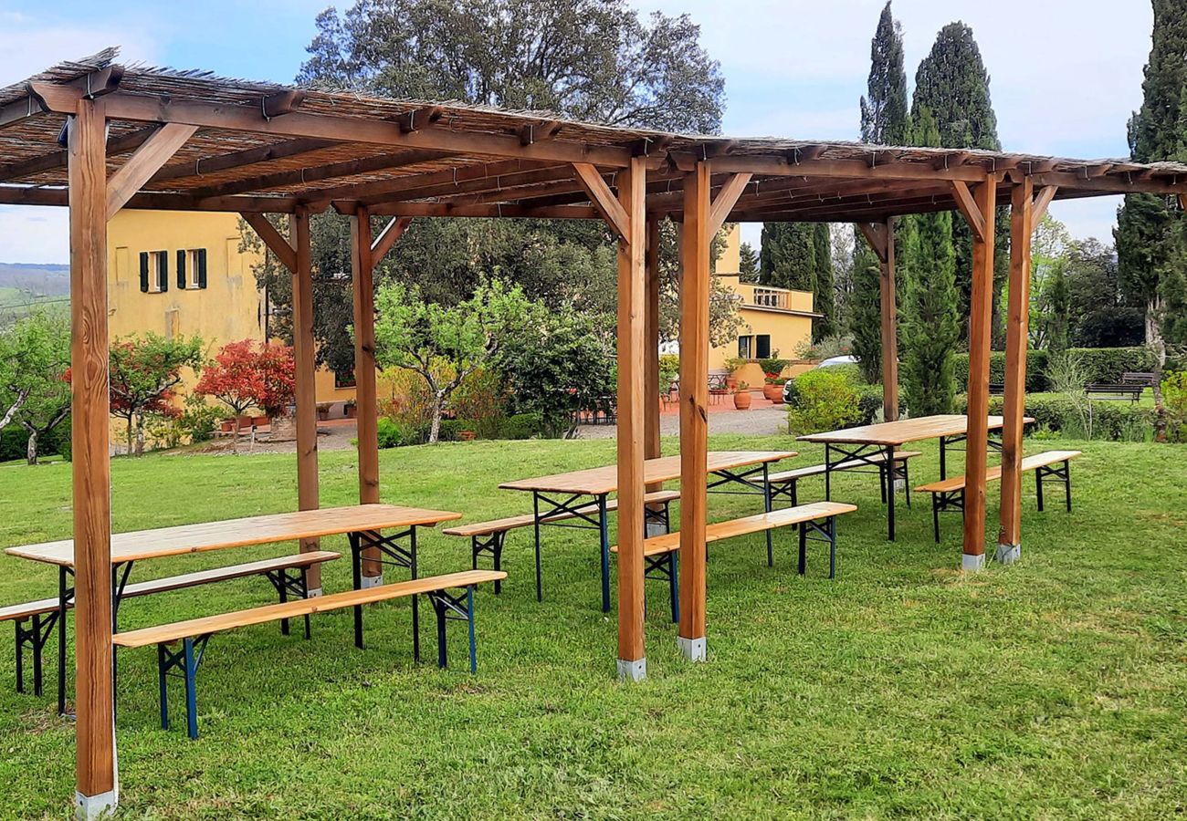 Villa in Radicofani - AMORE RENTALS - Villa Il Giardino with Private Swimming Pool, Garden, Ideal for Weddings