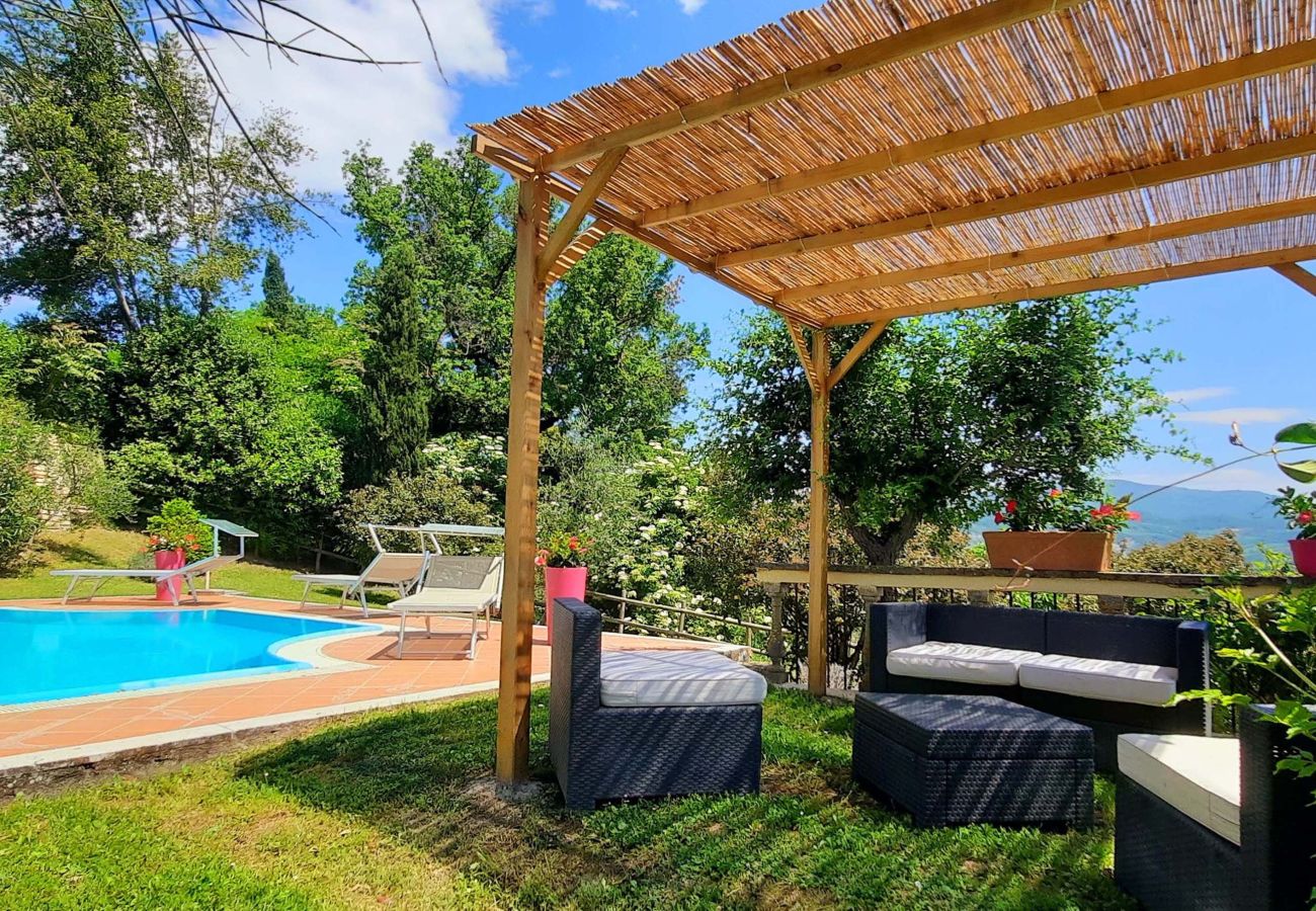 Villa in Radicofani - AMORE RENTALS - Villa Il Giardino with Private Swimming Pool, Garden, Ideal for Weddings