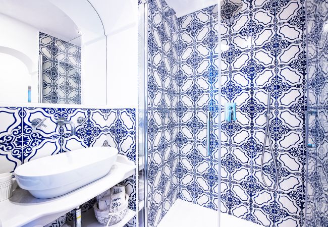 House in Positano - AMORE RENTALS - Maison Don Rafe’ with Sea View and Solarium  House in Positano - AMORE RENTALS - Maison Don Rafe’ with Sea View and Solarium