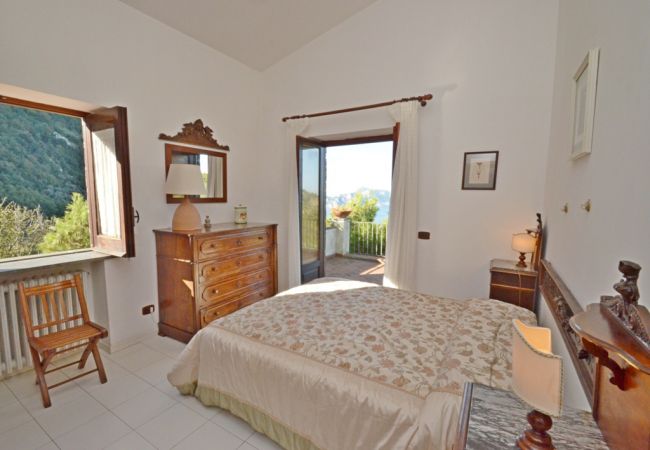 Villa in Massa Lubrense - AMORE RENTALS - Villa Posidonia with Sea View, Swimming Pool and Garden Villa in Massa Lubrense - AMORE RENTALS - Villa Posidonia with Sea View, Swimming Pool and Garden