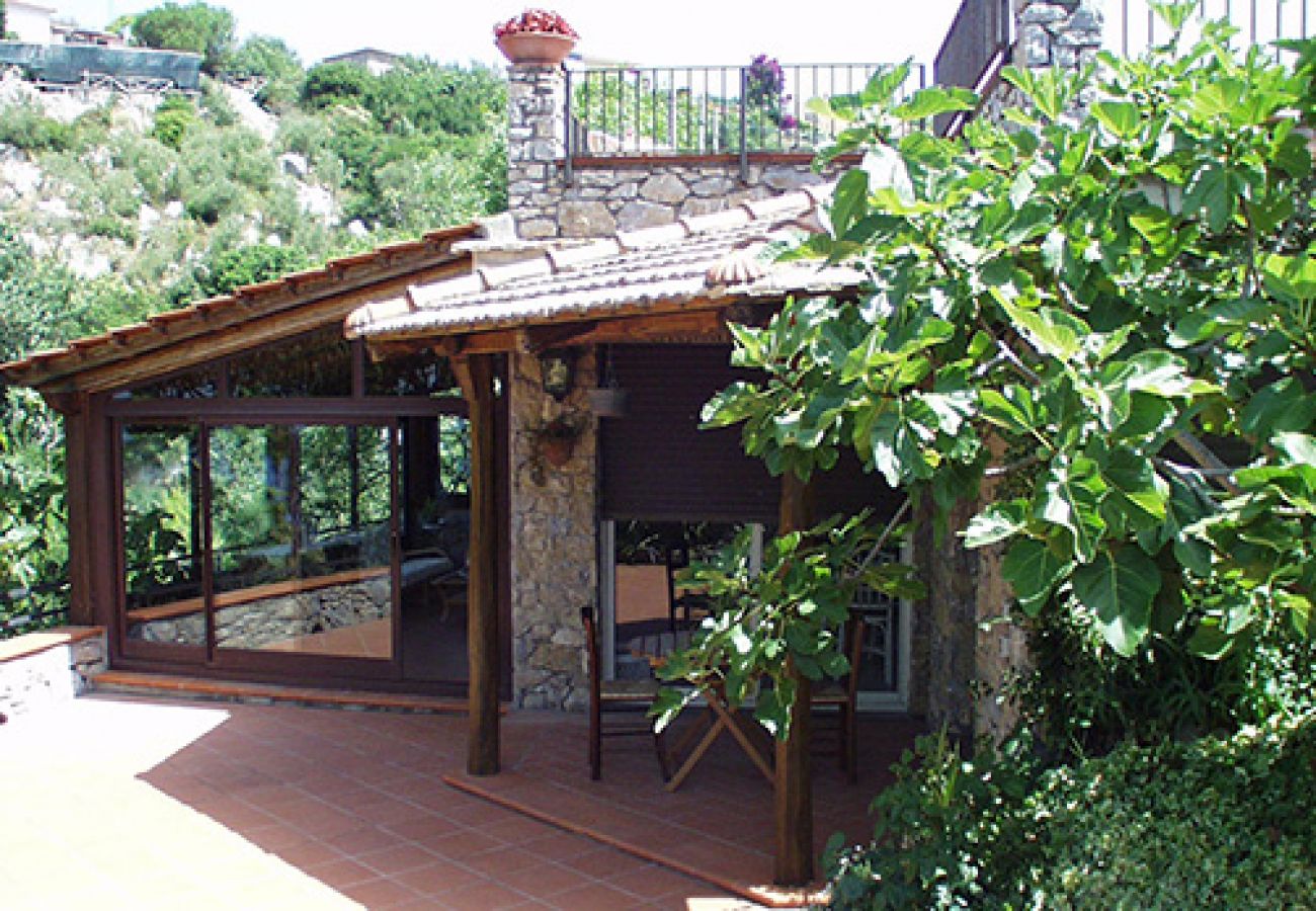 Villa in Massa Lubrense - AMORE RENTALS - Villa Posidonia 1 with Sea View, Swimming Pool and Garden