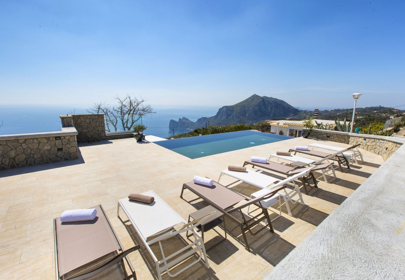 Villa in Sant´Agata sui Due Golfi - AMORE RENTALS - Villa Ligea with Private Swimming Pool, Sea View and Parking