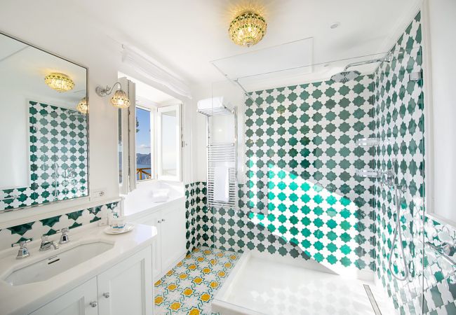 Villa in Praiano - AMORE RENTALS - Villa Celeste with Heated Swimming Pool and Sea View Villa in Praiano - AMORE RENTALS - Villa Celeste with Heated Swimming Pool and Sea View