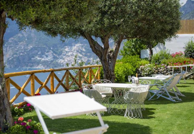 Villa in Praiano - AMORE RENTALS - Villa Celeste with Heated Swimming Pool and Sea View Villa in Praiano - AMORE RENTALS - Villa Celeste with Heated Swimming Pool and Sea View