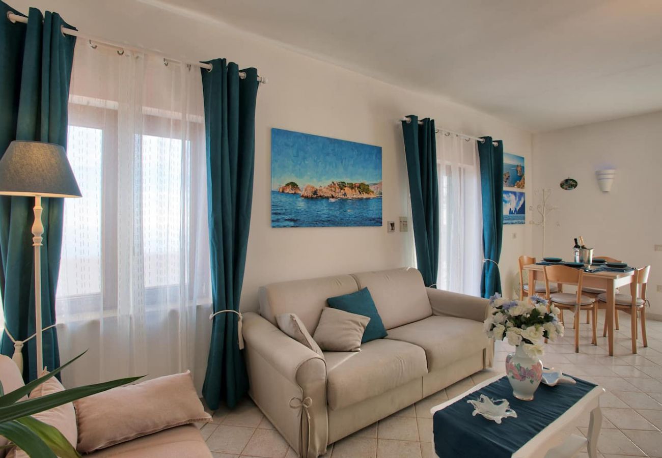 House in Sorrento - AMORE RENTALS - Casa Le Tore Blu with Jacuzzi, Sea View and Garden