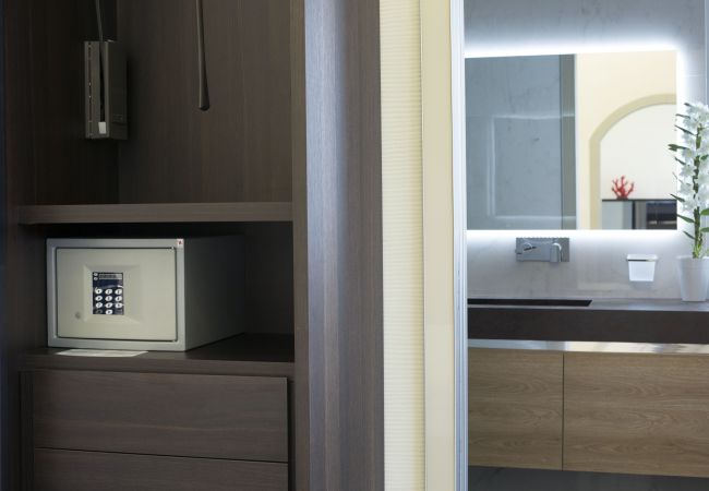 Villa in Sorrento - AMORE RENTALS - Villa Nina with Pool and Sea View Villa in Sorrento - AMORE RENTALS - Villa Nina with Pool and Sea View