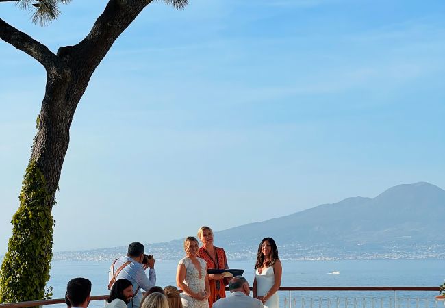 Villa in Sorrento - AMORE RENTALS - Villa Nina with Pool and Sea View Villa in Sorrento - AMORE RENTALS - Villa Nina with Pool and Sea View