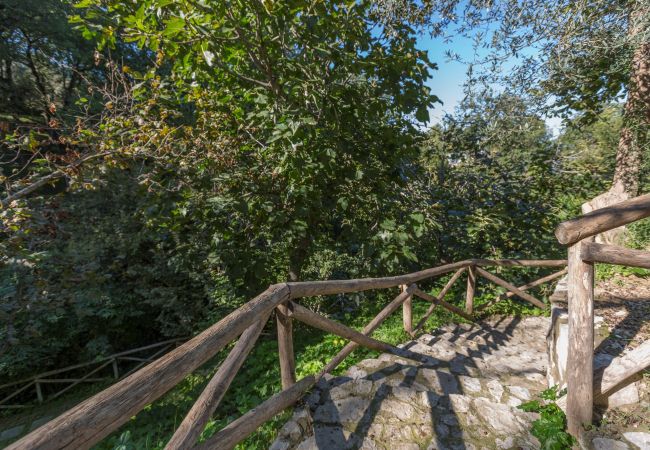 Villa in Sorrento - AMORE RENTALS - Villa Nina with Pool and Sea View Villa in Sorrento - AMORE RENTALS - Villa Nina with Pool and Sea View