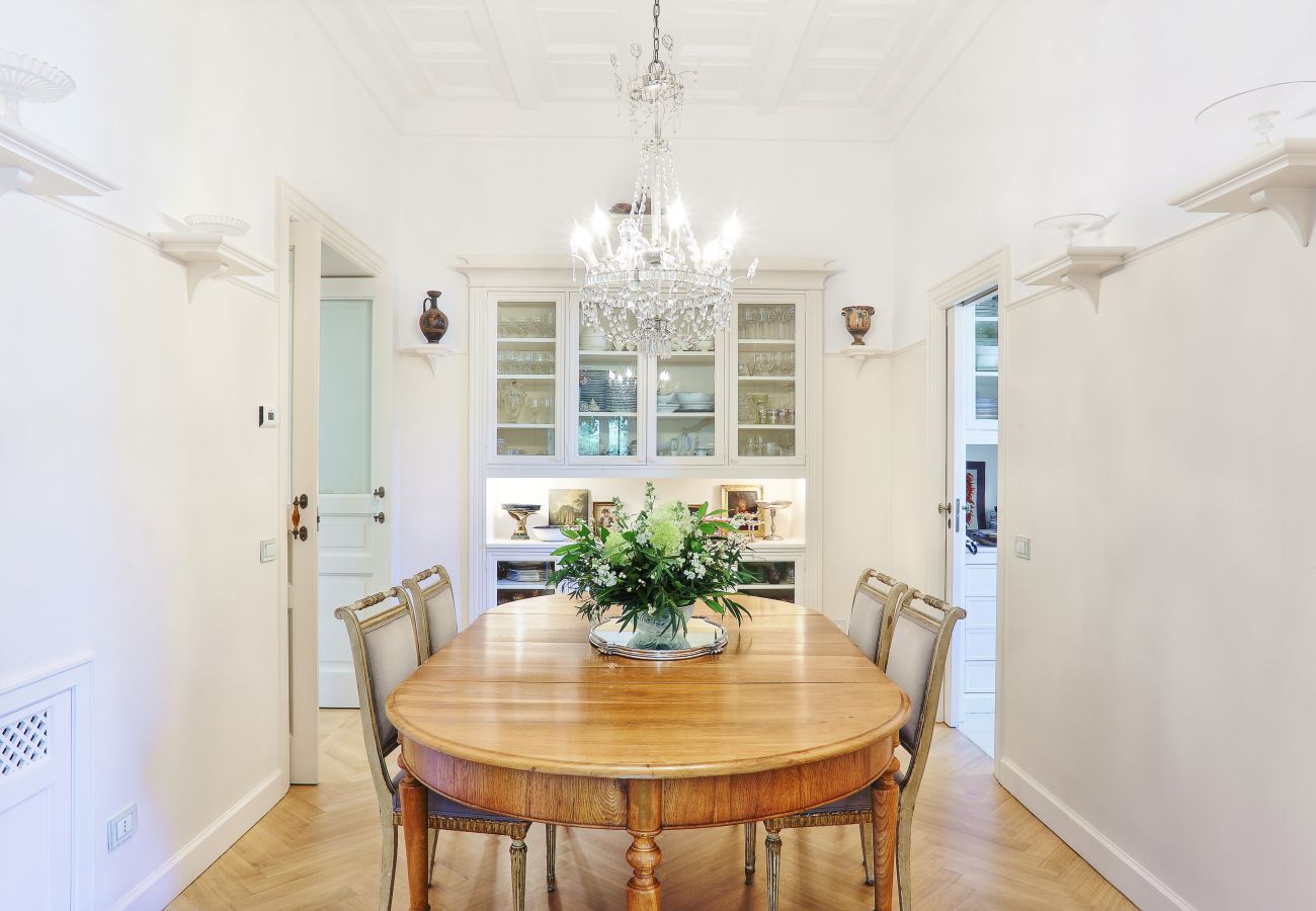 Villa in Sorrento - AMORE RENTALS - Villa Sofia with Terrace and Air Conditioning