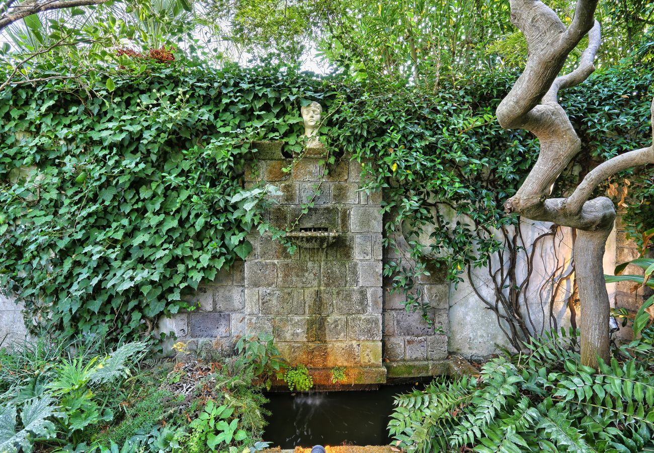 Villa in Sorrento - AMORE RENTALS - Villa Sofia with Terrace and Air Conditioning