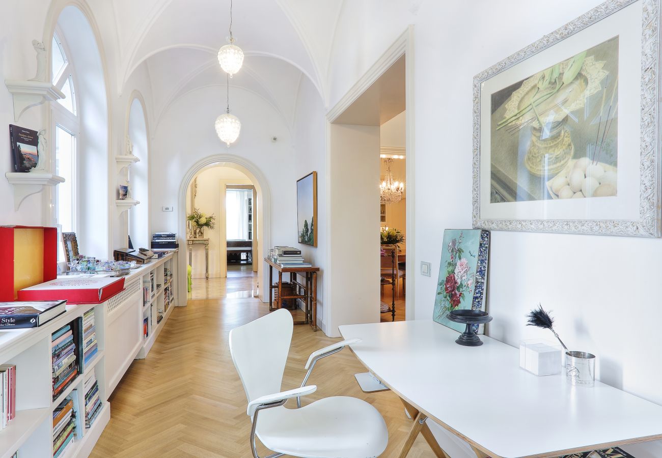 Villa in Sorrento - AMORE RENTALS - Villa Sofia with Terrace and Air Conditioning
