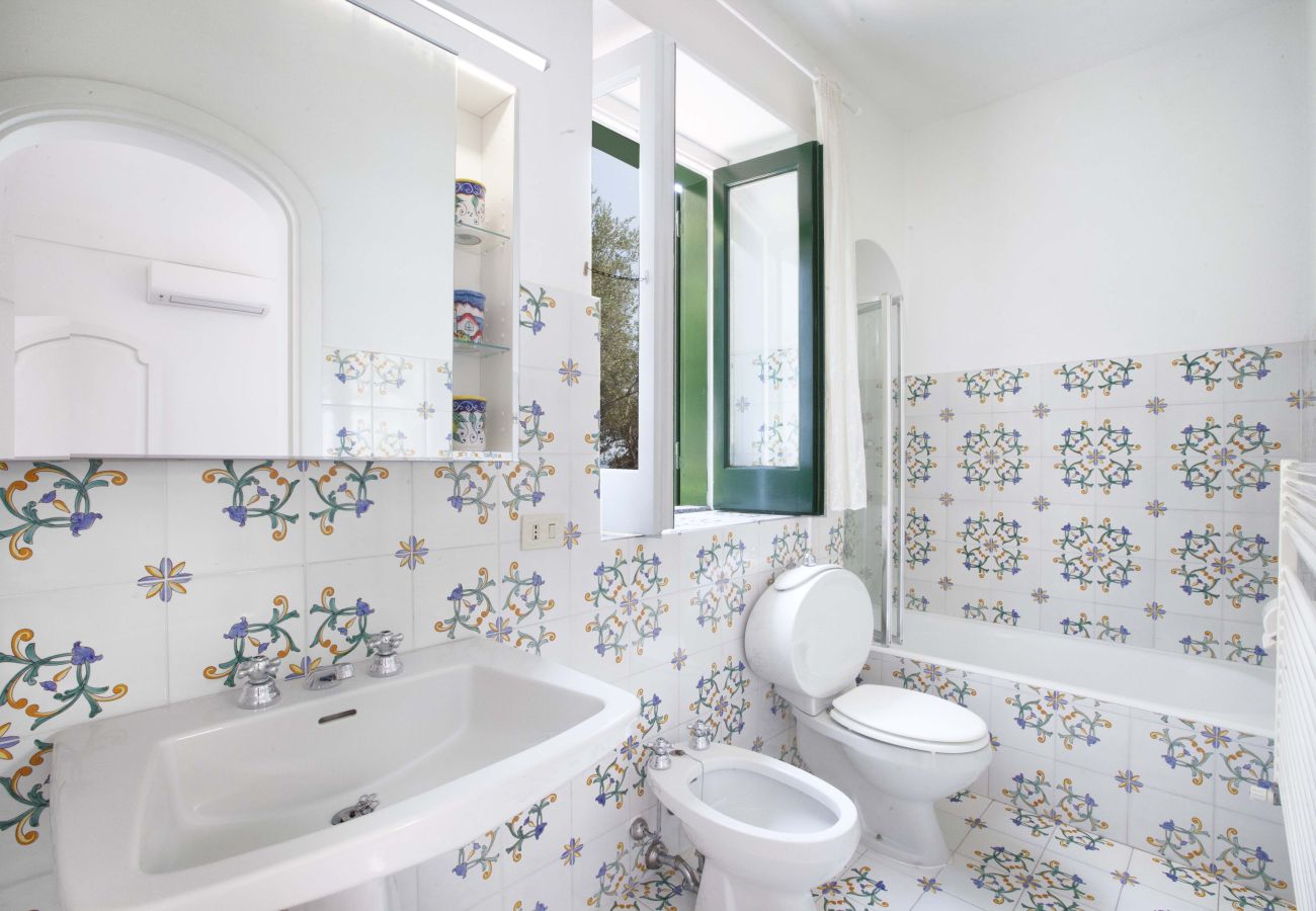 Villa in Positano - AMORE RENTALS - Villa Lo Scoglio with Direct Sea Access and Garden
