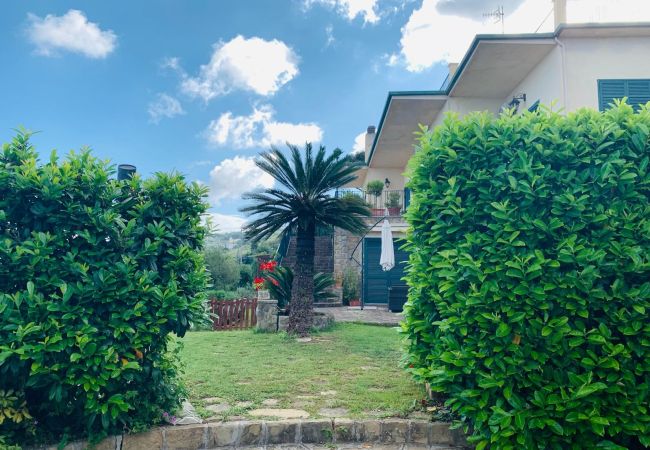 Villa in Massa Lubrense - AMORE RENTALS - Villa Stone on the Sea with Private Pool and Garden Villa in Massa Lubrense - AMORE RENTALS - Villa Stone on the Sea with Private Pool and Garden