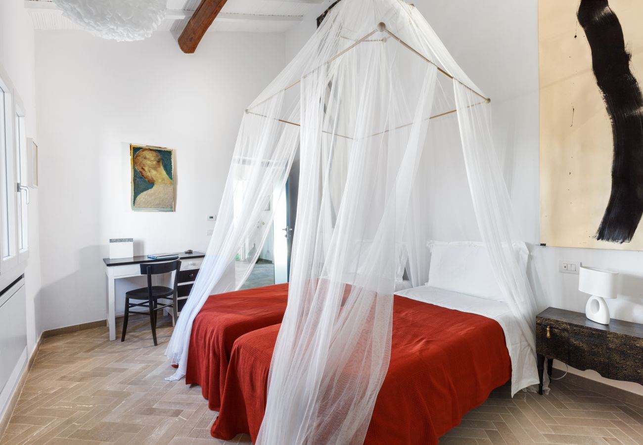 Villa in Campagnatico - AMORE RENTALS - Villa Ambretta with Private Swimming Pool, Garden and Barbecue