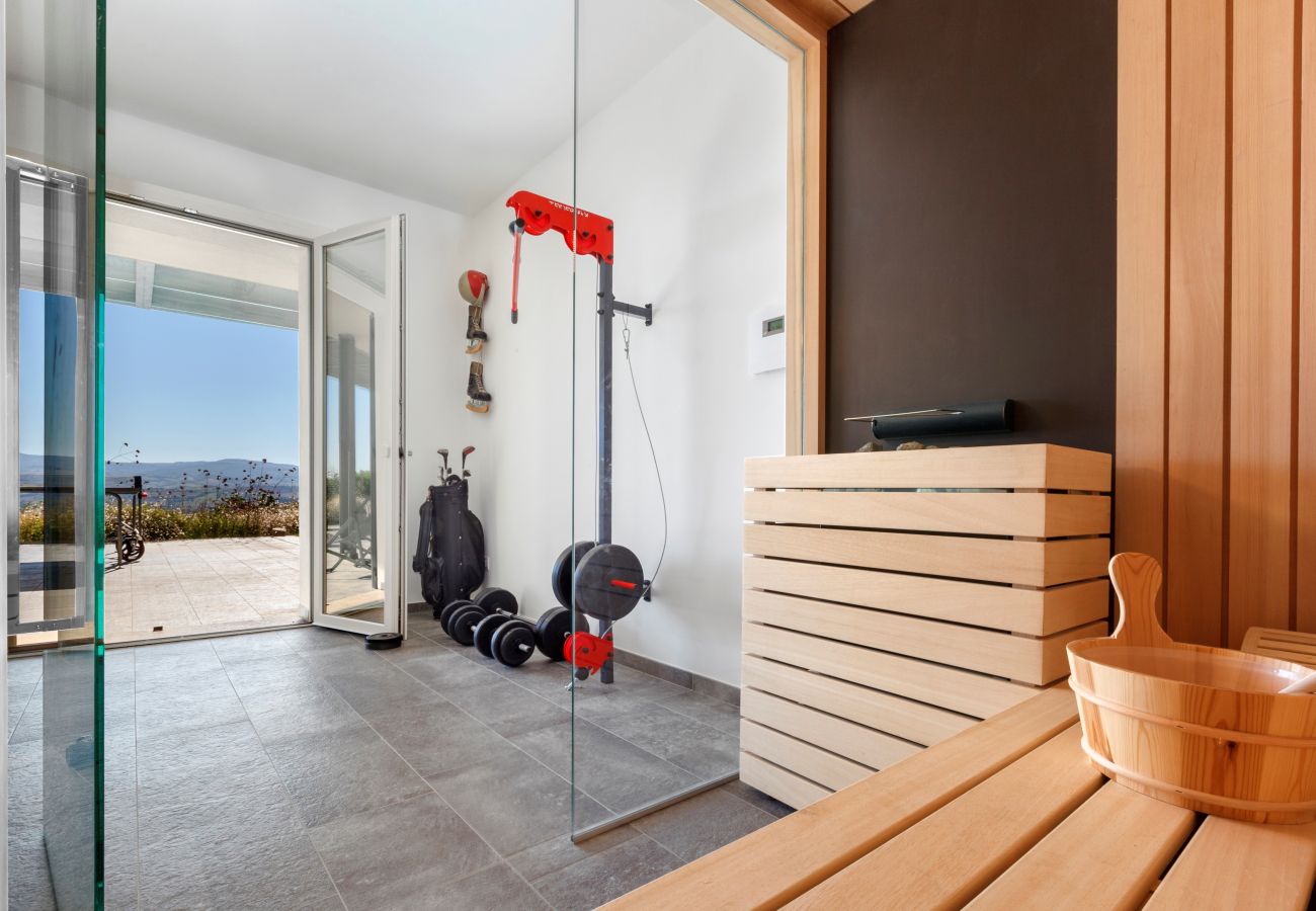 Villa in Campagnatico - AMORE RENTALS - Villa Ambretta with Private Swimming Pool, Garden and Barbecue