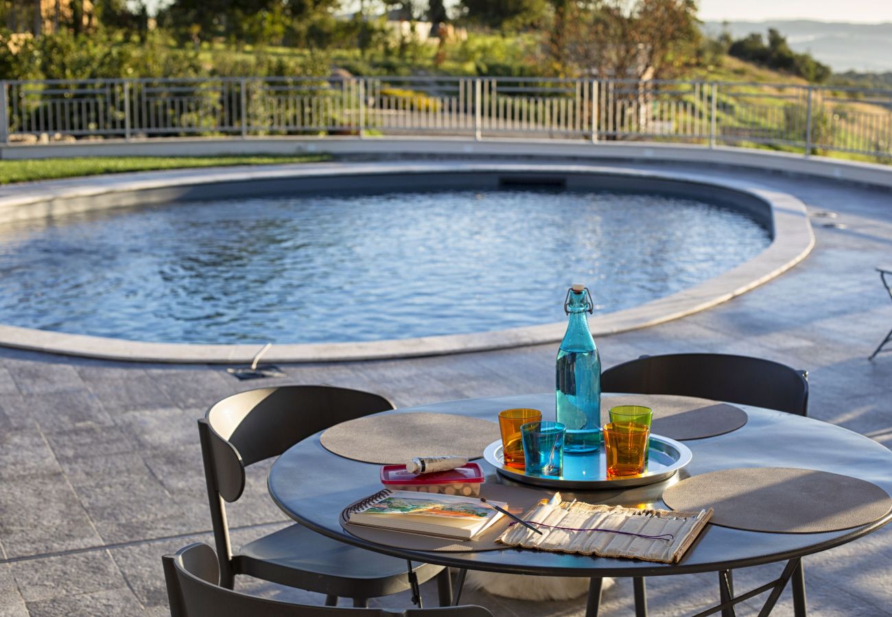 Villa in Campagnatico - AMORE RENTALS - Villa Ambretta with Private Swimming Pool, Garden and Barbecue