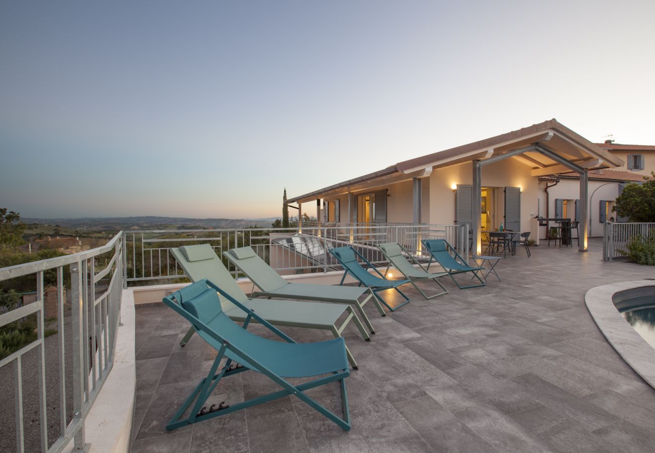 Villa in Campagnatico - AMORE RENTALS - Villa Ambretta with Private Swimming Pool, Garden and Barbecue