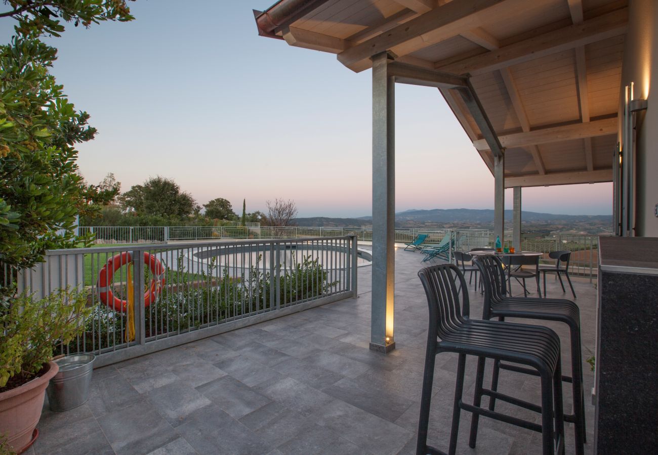 Villa in Campagnatico - AMORE RENTALS - Villa Ambretta with Private Swimming Pool, Garden and Barbecue