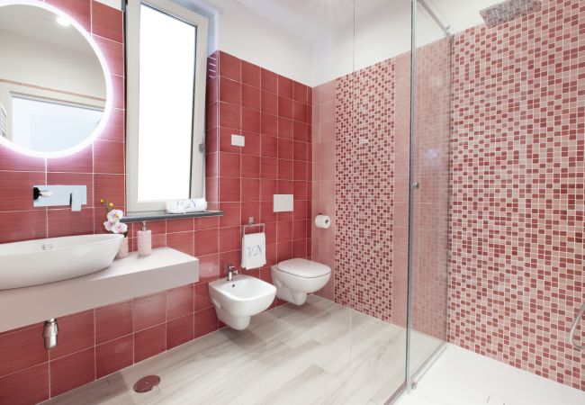 Villa in Nerano - AMORE RENTALS - Villa Iside with Private Pool, Sea View, Jacuzzi and Parking Villa in Nerano - AMORE RENTALS - Villa Iside with Private Pool, Sea View, Jacuzzi and Parking