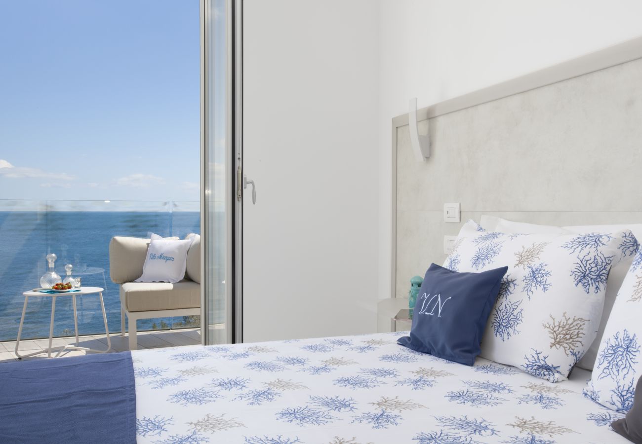 Villa in Nerano - AMORE RENTALS - Villa Iside with Private Pool, Sea View, Jacuzzi and Parking