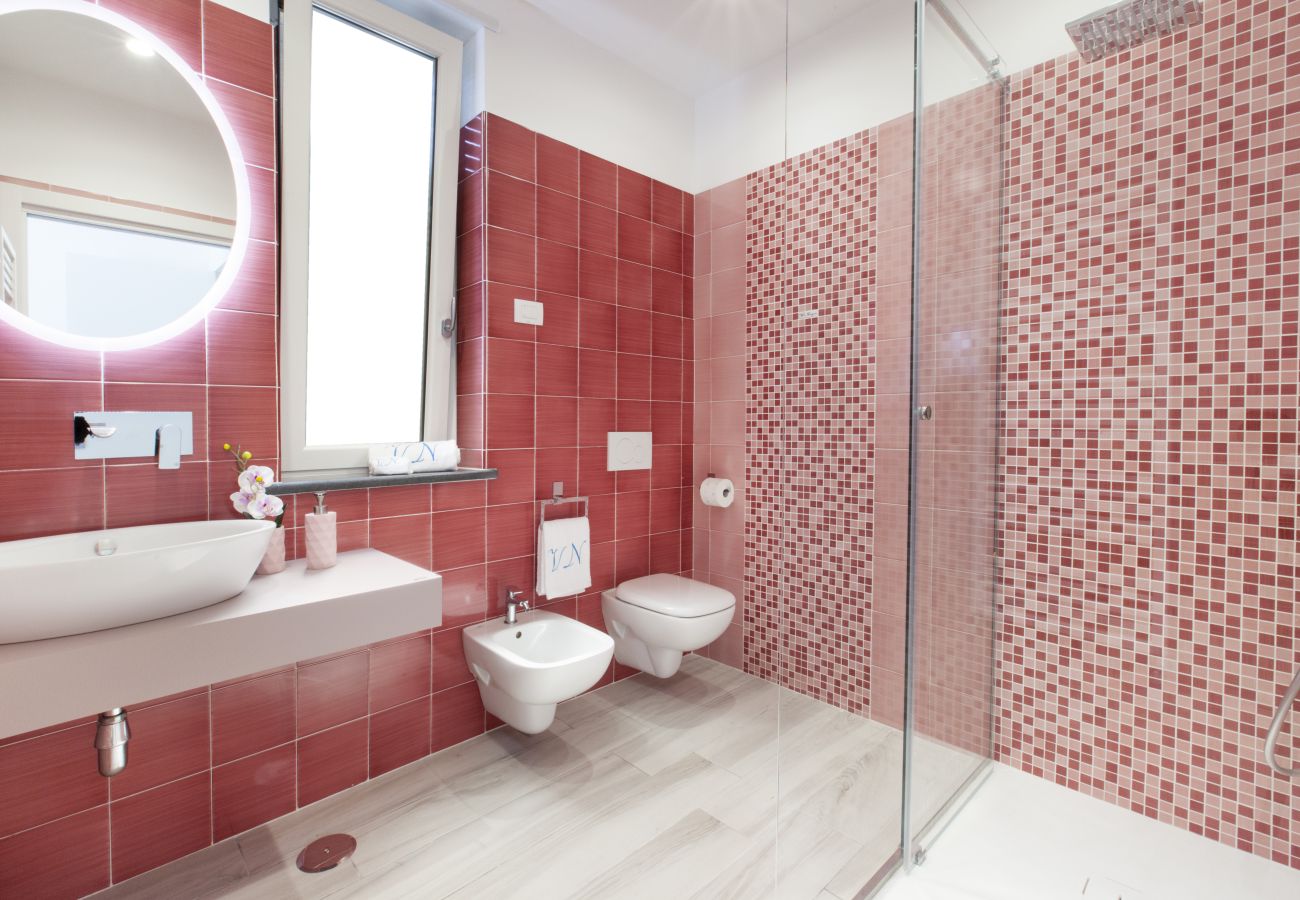 Villa in Nerano - AMORE RENTALS - Villa Iside with Private Pool, Sea View, Jacuzzi and Parking