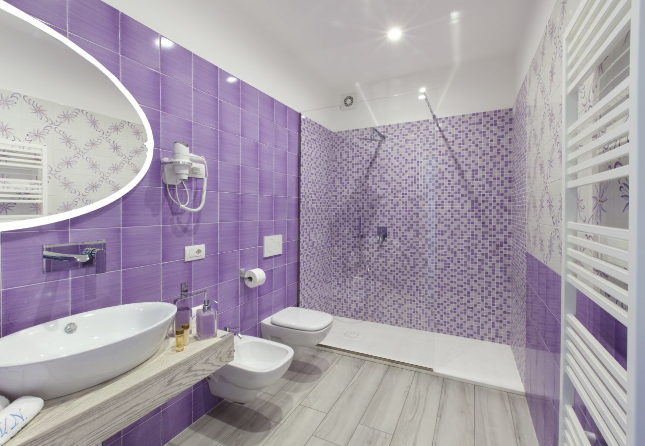 Villa in Nerano - AMORE RENTALS - Villa Iside with Private Pool, Sea View, Jacuzzi and Parking
