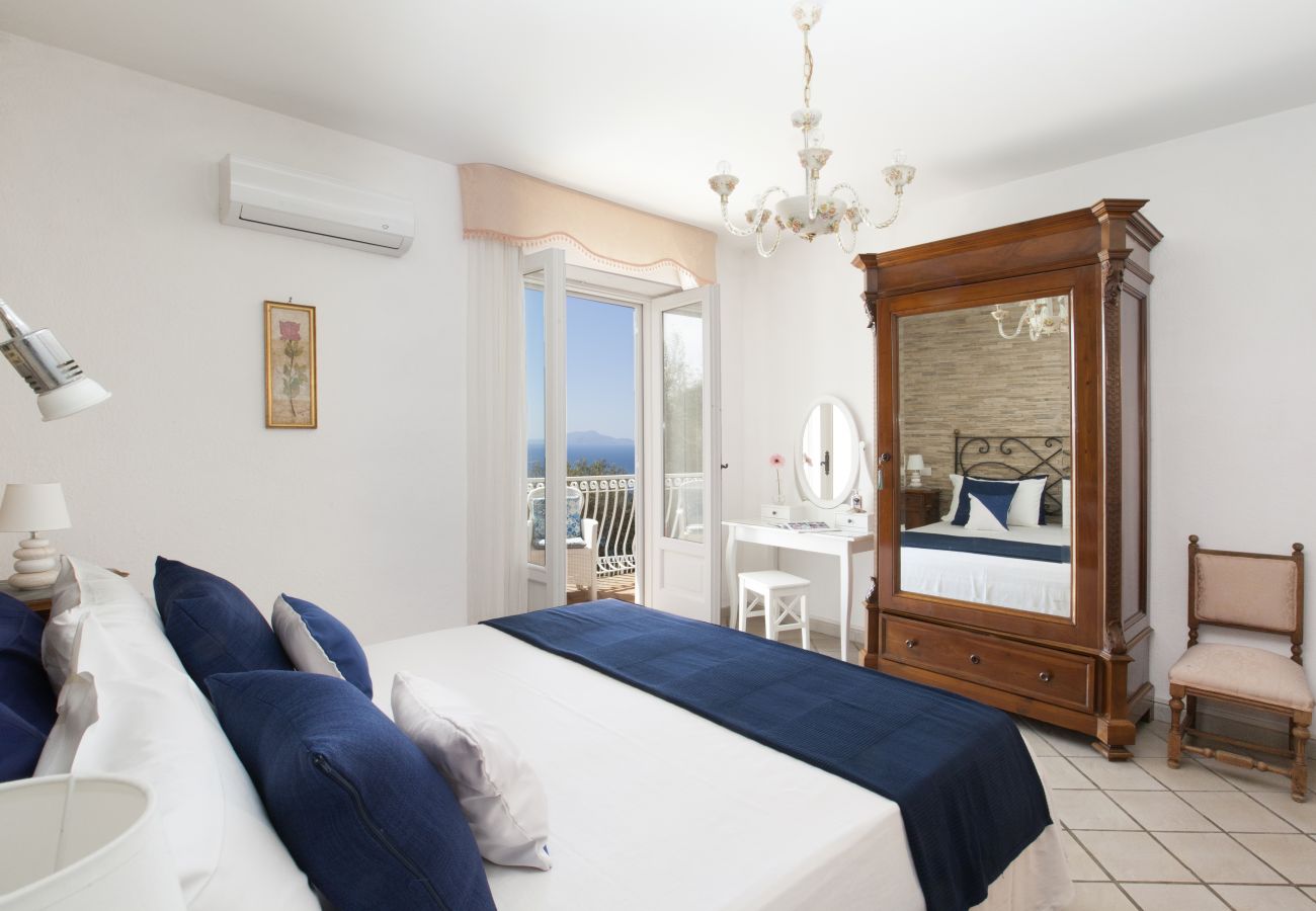 Villa in Termini - AMORE RENTALS - Villa Venus with Private Pool, Sea View and Parking