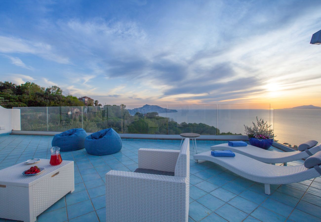 Villa in Termini - AMORE RENTALS - Villa Venus with Private Pool, Sea View and Parking