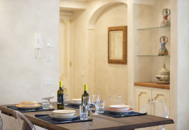 House in Positano - AMORE RENTALS - Casa Volte Alte with External Tub, Sea View and Terrace House in Positano - AMORE RENTALS - Casa Volte Alte with External Tub, Sea View and Terrace