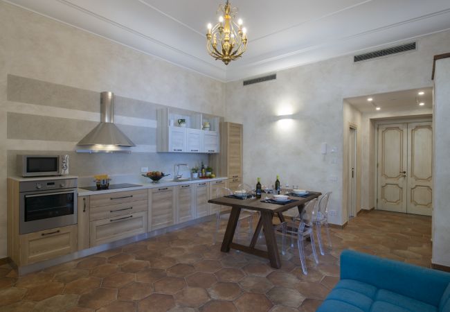 House in Positano - AMORE RENTALS - Casa Volte Alte with External Tub, Sea View and Terrace House in Positano - AMORE RENTALS - Casa Volte Alte with External Tub, Sea View and Terrace