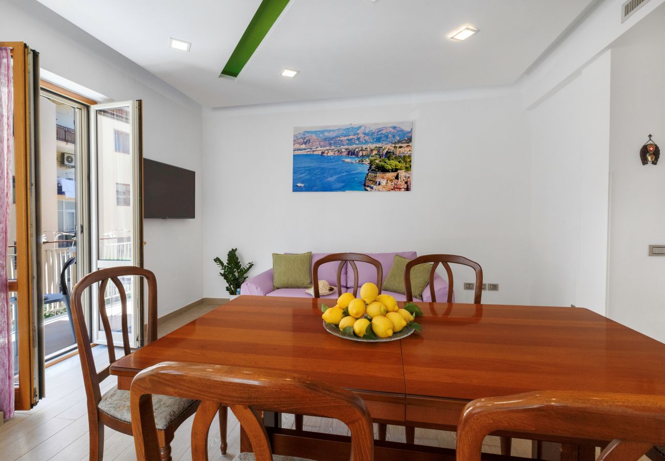Apartment in Sorrento - AMORE RENTALS - Rose Sorrento House