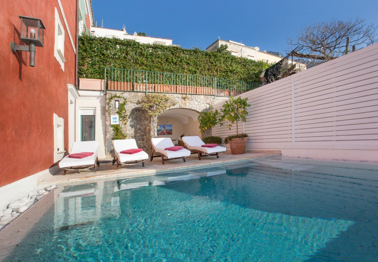 Villa in Praiano - AMORE RENTALS - Villa Aurora with Heated Swimming Pools, Sea View and Breakfast Included