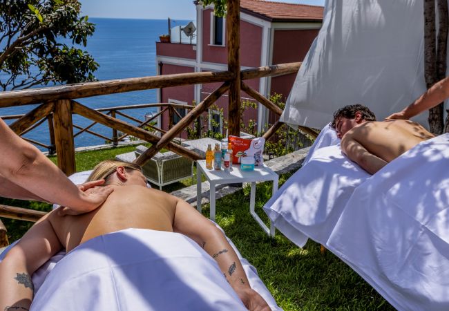 Villa in Praiano - AMORE RENTALS - Villa Mare Blu with Internal Heated Pool, Sea View and Breakfast Villa in Praiano - AMORE RENTALS - Villa Mare Blu with Internal Heated Pool, Sea View and Breakfast