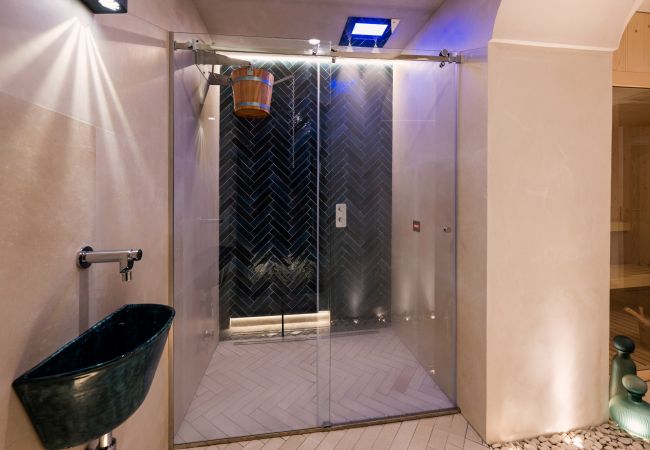 Villa in Praiano - AMORE RENTALS - Villa Mare Blu with Internal Heated Pool, Sea View and Breakfast Villa in Praiano - AMORE RENTALS - Villa Mare Blu with Internal Heated Pool, Sea View and Breakfast