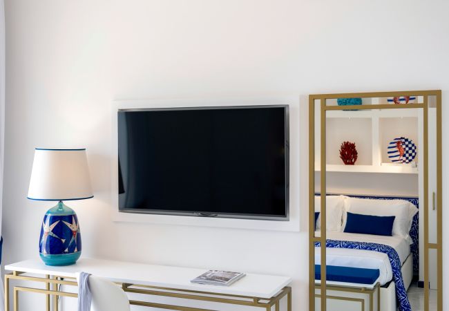 Villa in Praiano - AMORE RENTALS - Villa Mare Blu with Internal Heated Pool, Sea View and Breakfast Villa in Praiano - AMORE RENTALS - Villa Mare Blu with Internal Heated Pool, Sea View and Breakfast