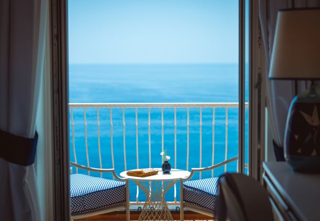 Villa in Praiano - AMORE RENTALS - Villa Mare Blu with Internal Heated Pool, Sea View and Breakfast Villa in Praiano - AMORE RENTALS - Villa Mare Blu with Internal Heated Pool, Sea View and Breakfast