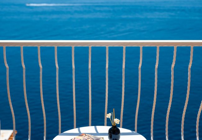 Villa in Praiano - AMORE RENTALS - Villa Mare Blu with Internal Heated Pool, Sea View and Breakfast Villa in Praiano - AMORE RENTALS - Villa Mare Blu with Internal Heated Pool, Sea View and Breakfast