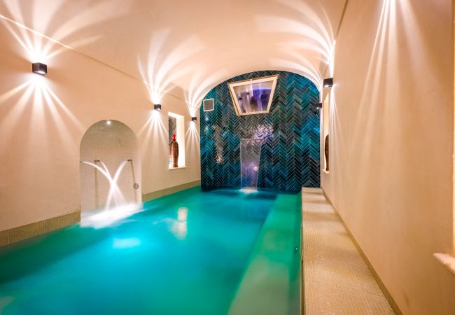 Villa in Praiano - AMORE RENTALS - Villa Mare Blu with Internal Heated Pool, Sea View and Breakfast Villa in Praiano - AMORE RENTALS - Villa Mare Blu with Internal Heated Pool, Sea View and Breakfast