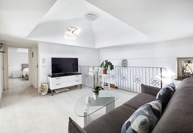 House in Positano - AMORE RENTALS - Casa Paradisea with Sea View Terraces  House in Positano - AMORE RENTALS - Casa Paradisea with Sea View Terraces