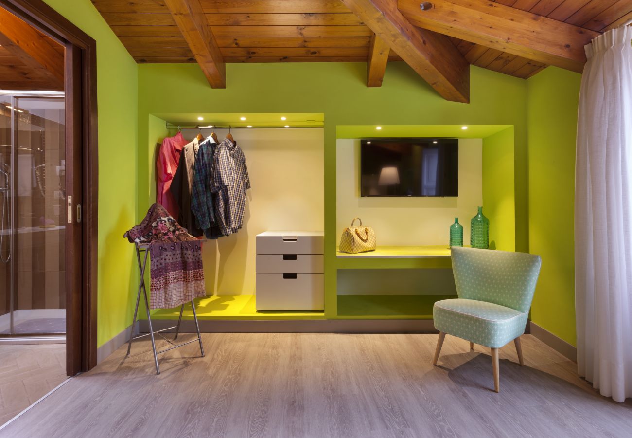 Apartment in Sorrento - AMORE RENTALS - Appartamento Domus Felix in Piazza Tasso