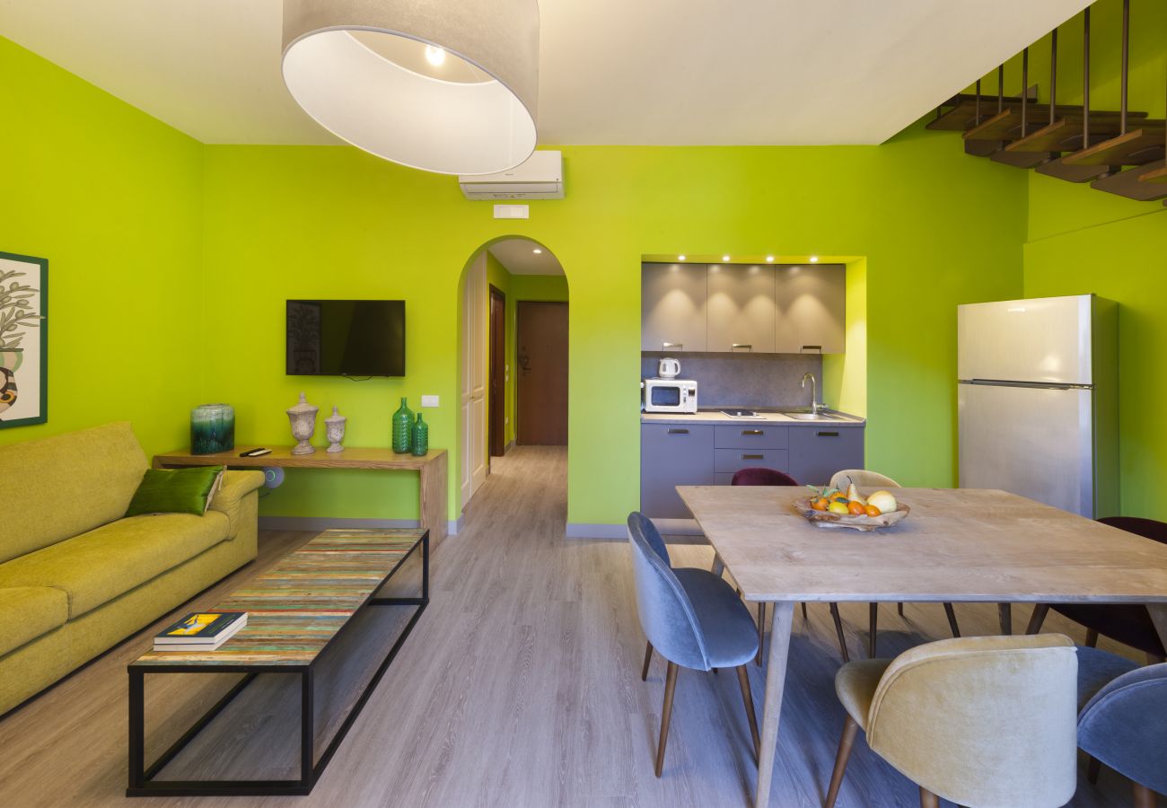 Apartment in Sorrento - AMORE RENTALS - Appartamento Domus Felix in Piazza Tasso