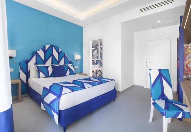 Apartment in Sorrento - AMORE RENTALS - Appartamento Luis 2.11 with Air Conditioning Apartment in Sorrento - AMORE RENTALS - Appartamento Luis 2.11 with Air Conditioning