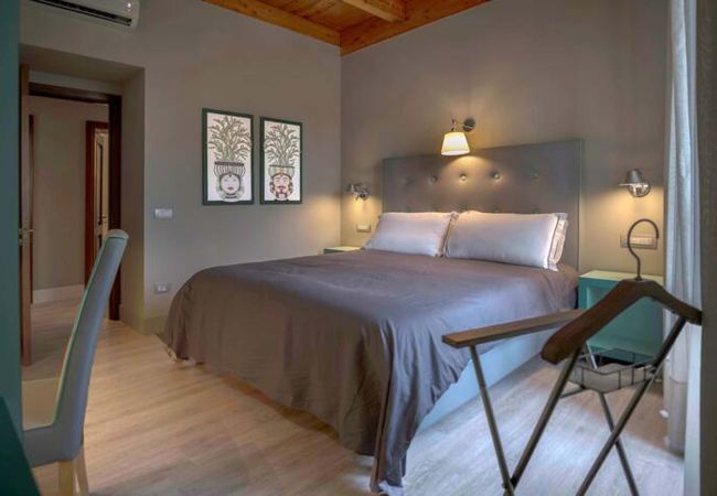 Apartment in Sorrento - AMORE RENTALS - Appartamento Felice in Piazza Tasso Apartment in Sorrento - AMORE RENTALS - Appartamento Felice in Piazza Tasso