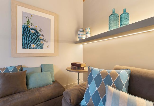 Apartment in Sorrento - AMORE RENTALS - Appartamento Felice in Piazza Tasso Apartment in Sorrento - AMORE RENTALS - Appartamento Felice in Piazza Tasso