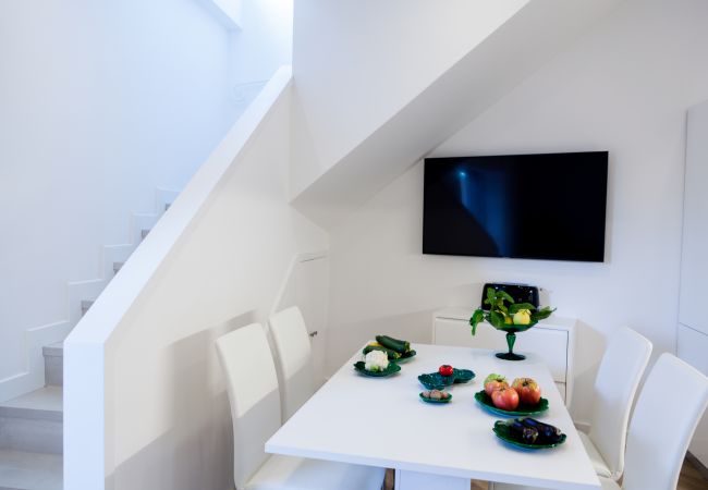 Villa in Massa Lubrense - AMORE RENTALS - Resort Ravenna - Villa Cavaliere with Terrace, Shared Swimming Pool, Ideal for Events Villa in Massa Lubrense - AMORE RENTALS - Resort Ravenna - Villa Cavaliere with Terrace, Shared Swimming Pool, Ideal for Events