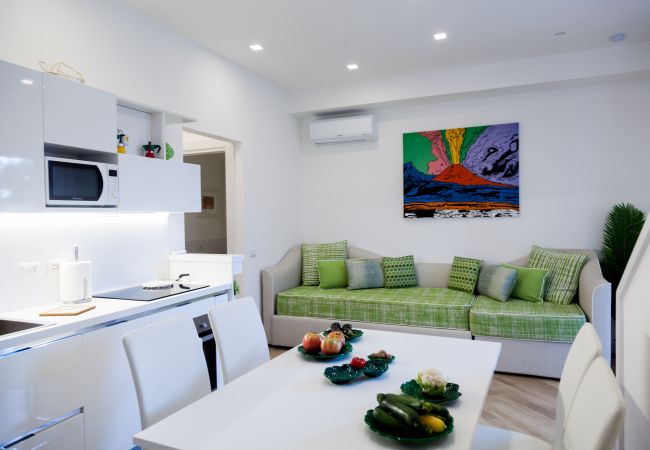 Villa in Massa Lubrense - AMORE RENTALS - Resort Ravenna - Villa Cavaliere with Terrace, Shared Swimming Pool, Ideal for Events Villa in Massa Lubrense - AMORE RENTALS - Resort Ravenna - Villa Cavaliere with Terrace, Shared Swimming Pool, Ideal for Events