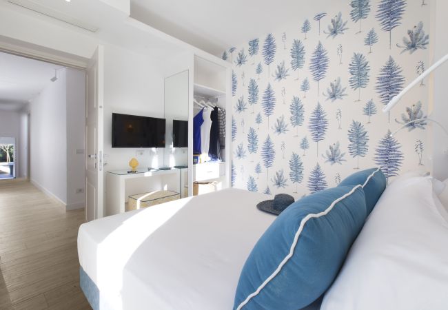 Villa in Massa Lubrense - AMORE RENTALS - Resort Ravenna with Swimming Pool, Hot Tubs, Terraces, Ideal for Events Villa in Massa Lubrense - AMORE RENTALS - Resort Ravenna with Swimming Pool, Hot Tubs, Terraces, Ideal for Events