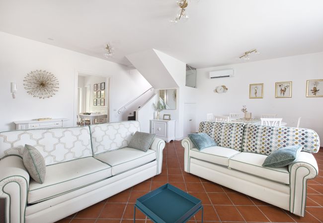 Villa in Massa Lubrense - AMORE RENTALS - Resort Ravenna with Swimming Pool, Hot Tubs, Terraces, Ideal for Events Villa in Massa Lubrense - AMORE RENTALS - Resort Ravenna with Swimming Pool, Hot Tubs, Terraces, Ideal for Events